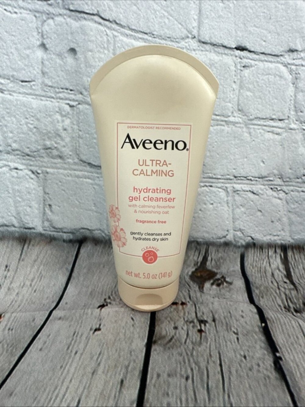 Aveeno Ultra-Calming Hydrating Gel Cleanser Fragrance Free 5 oz NEW